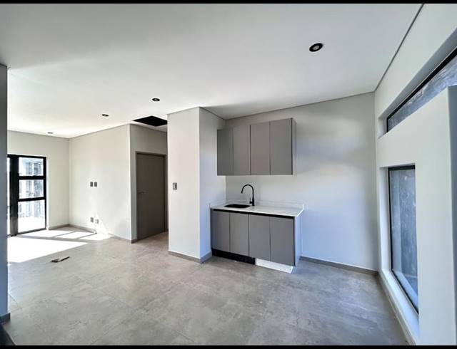 5 BEDROOM HOUSE FOR SALE IN SAVANNAH COUNTRY ESTATE